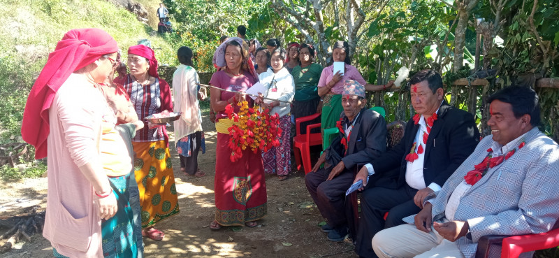 मतदाता भन्छन्- आश्वासन धेरै पाइयो, विकासको अनुभूति भएन